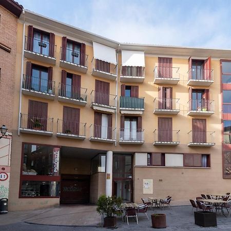 Arista Huesca Apartment Bagian luar foto