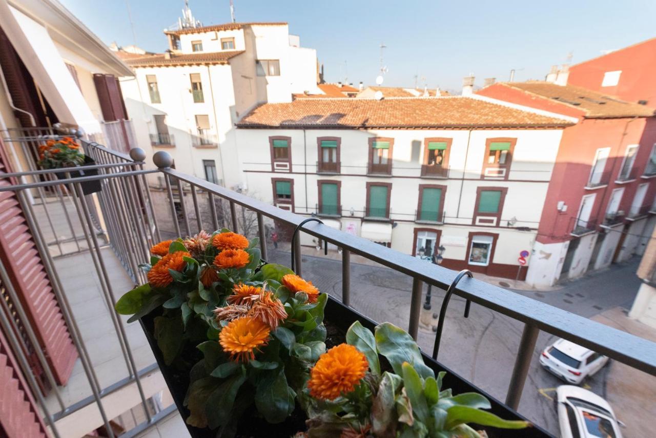 Arista Huesca Apartment Bagian luar foto